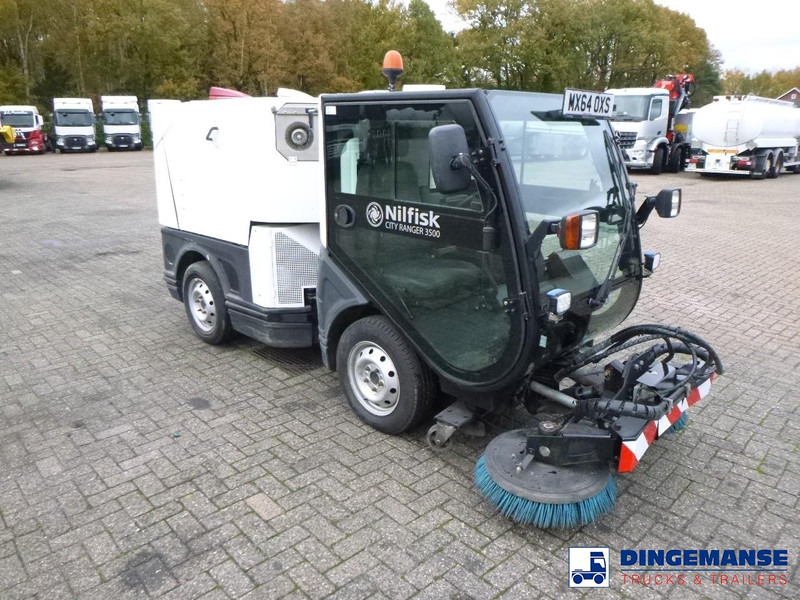 Nilfisk City Ranger CR3500 street sweeper - Barredora vial: foto 2 Nilfisk City Ranger CR3500 street sweeper - Barredora vial: foto 2