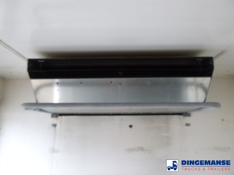 Camión frigorífico Renault D18 Wide 4x2 RHD Thermoking T800 R frigo: foto 15