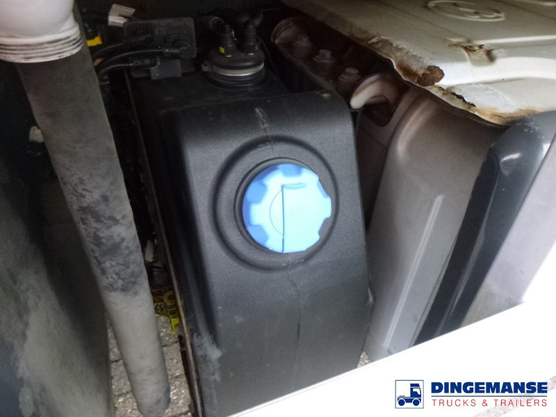 Camión frigorífico Renault D18 Wide 4x2 RHD Thermoking T800 R frigo: foto 11