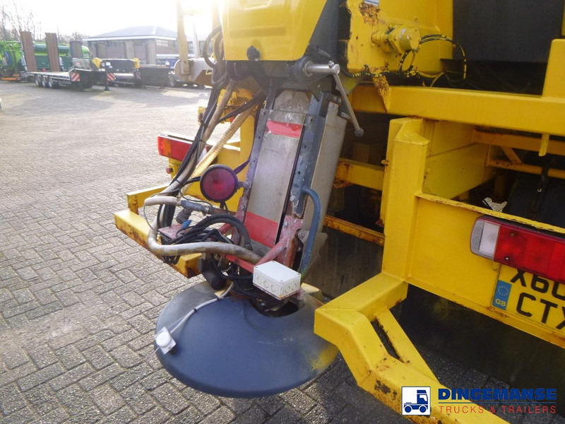 Máquina quitanieve Scania P114-340 CB 6X6 RHD gritter / snow plough: foto 7 Máquina quitanieve Scania P114-340 CB 6X6 RHD gritter / snow plough: foto 7