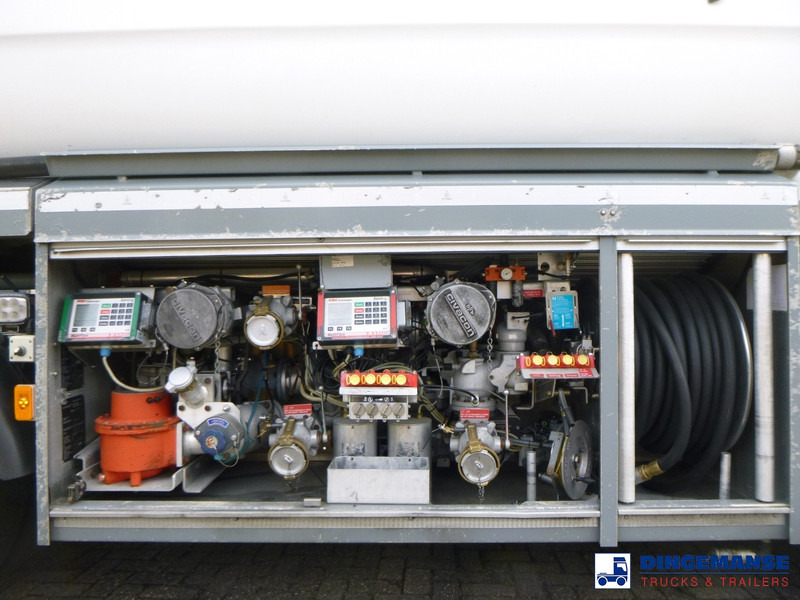Camión cisterna Volvo FH 460 6x2 fuel tank 23.6 m3 / 4 comp: foto 8