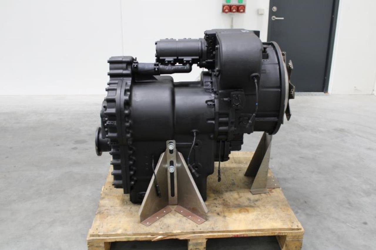 Dana 15.7TE 32418-81 - Transmisión para Equipo de manutención: foto 1 Dana 15.7TE 32418-81 - Transmisión para Equipo de manutención: foto 1