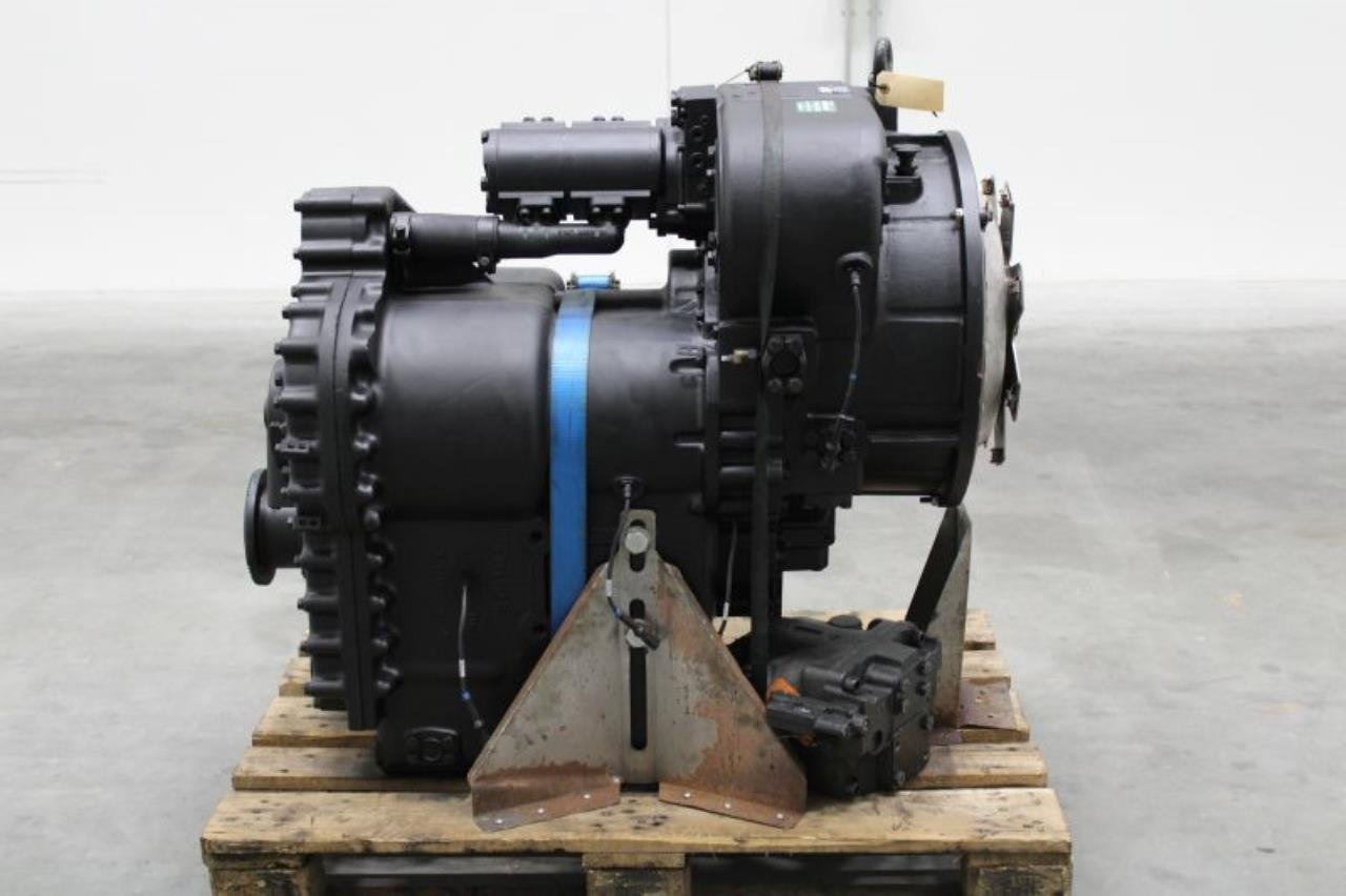 Dana 15.7TE 32418-81 - Transmisión para Equipo de manutención: foto 1 Dana 15.7TE 32418-81 - Transmisión para Equipo de manutención: foto 1