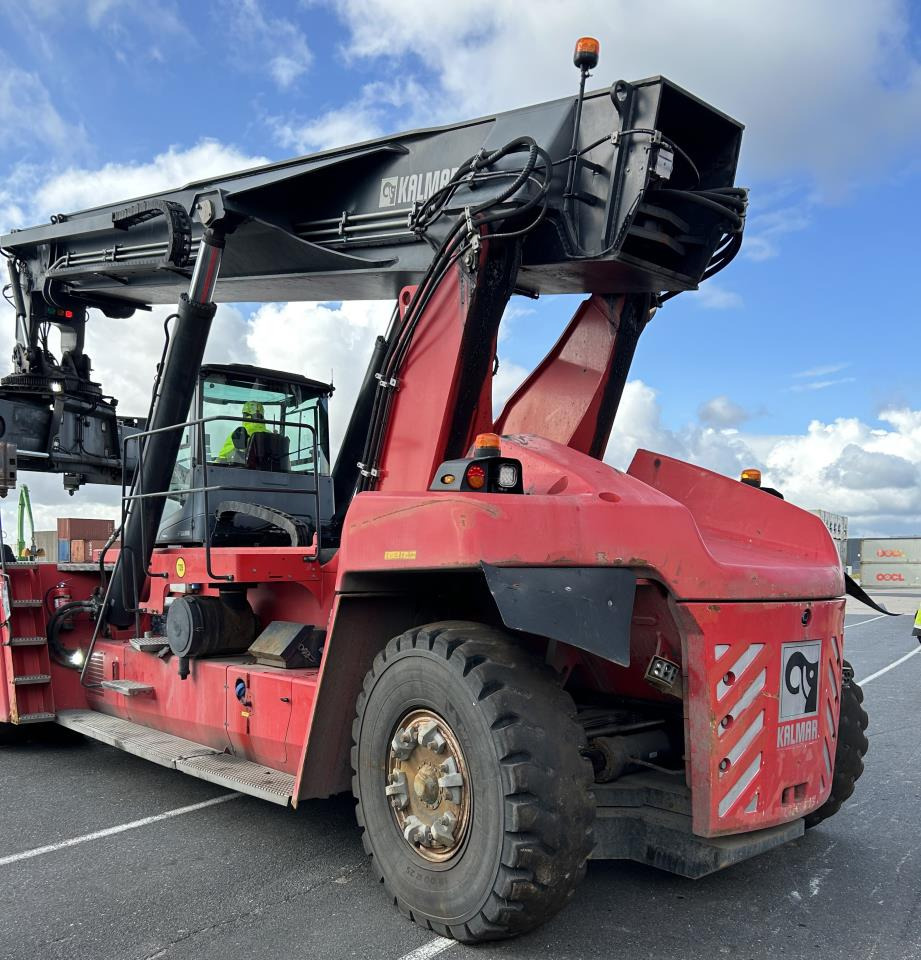 Kalmar DRG450-65S5 - Reach stacker: foto 3 Kalmar DRG450-65S5 - Reach stacker: foto 3