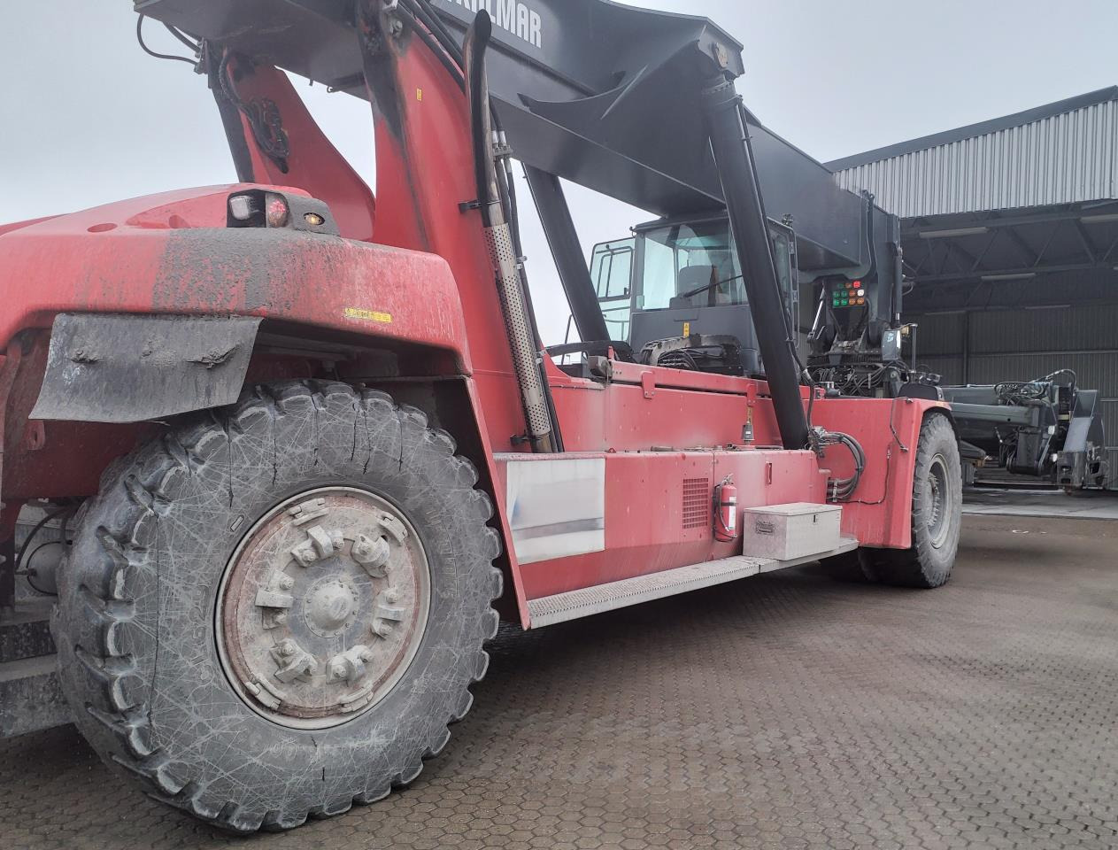 Kalmar DRG450-75C5XS - Reach stacker: foto 3 Kalmar DRG450-75C5XS - Reach stacker: foto 3