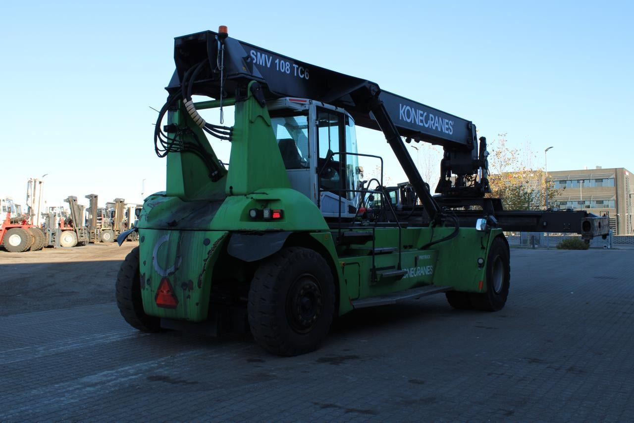 SMV 108 TC6 - Reach stacker: foto 3 SMV 108 TC6 - Reach stacker: foto 3