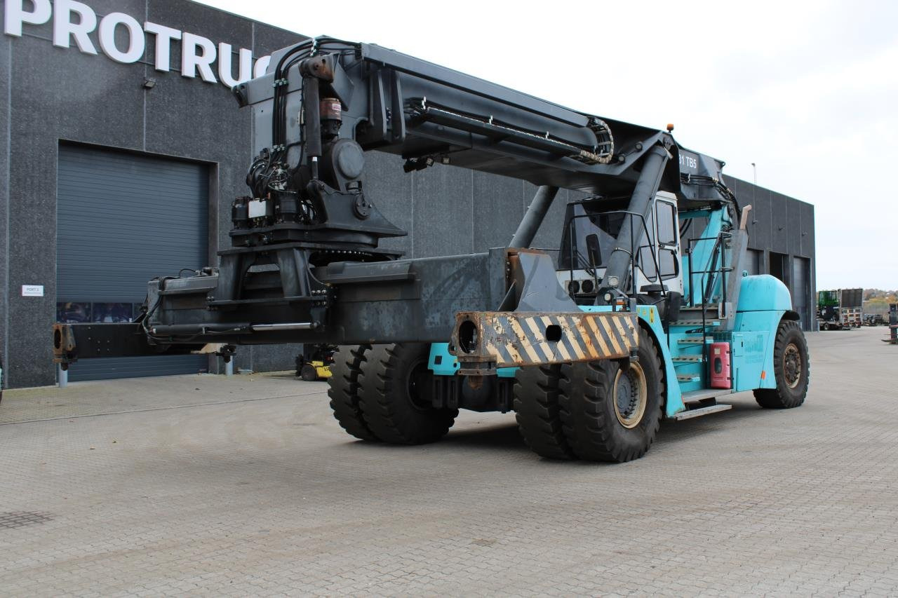 SMV 4531 TB5 - Reach stacker: foto 2 SMV 4531 TB5 - Reach stacker: foto 2