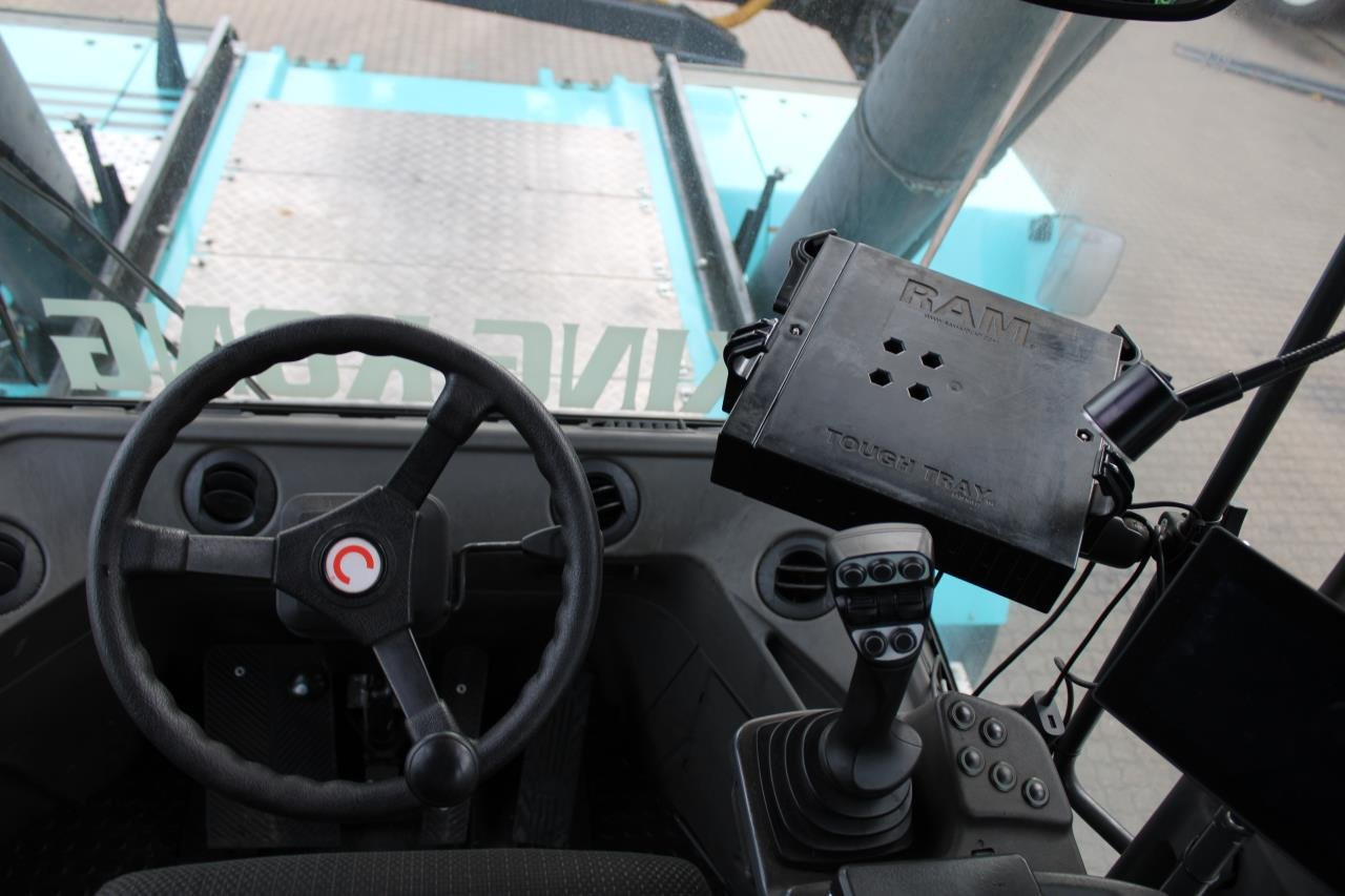 SMV 4538 CCX4 - Reach stacker: foto 4 SMV 4538 CCX4 - Reach stacker: foto 4