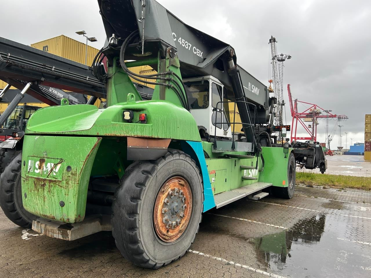 SMV SC4537 CBX5 - Reach stacker: foto 2 SMV SC4537 CBX5 - Reach stacker: foto 2