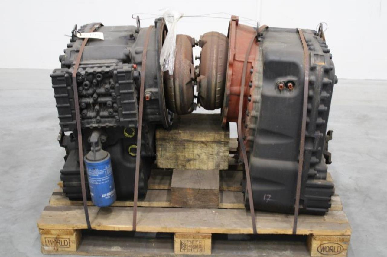 ZF 3WG161 - Transmisión para Equipo de manutención: foto 1 ZF 3WG161 - Transmisión para Equipo de manutención: foto 1
