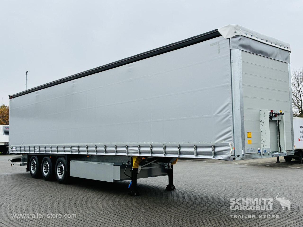 SCHMITZ Auflieger Curtainsider Standard - Semirremolque lona: foto 1 SCHMITZ Auflieger Curtainsider Standard - Semirremolque lona: foto 1