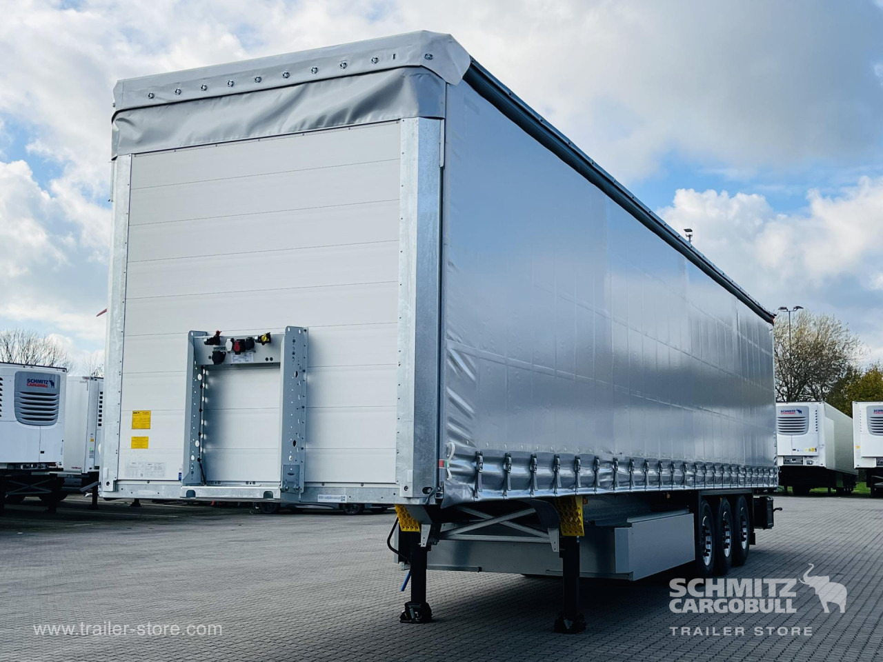SCHMITZ Auflieger Curtainsider Standard - Semirremolque lona: foto 1 SCHMITZ Auflieger Curtainsider Standard - Semirremolque lona: foto 1