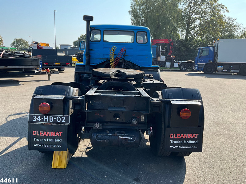 Ford DA 2817 - Cabeza tractora: foto 5 Ford DA 2817 - Cabeza tractora: foto 5