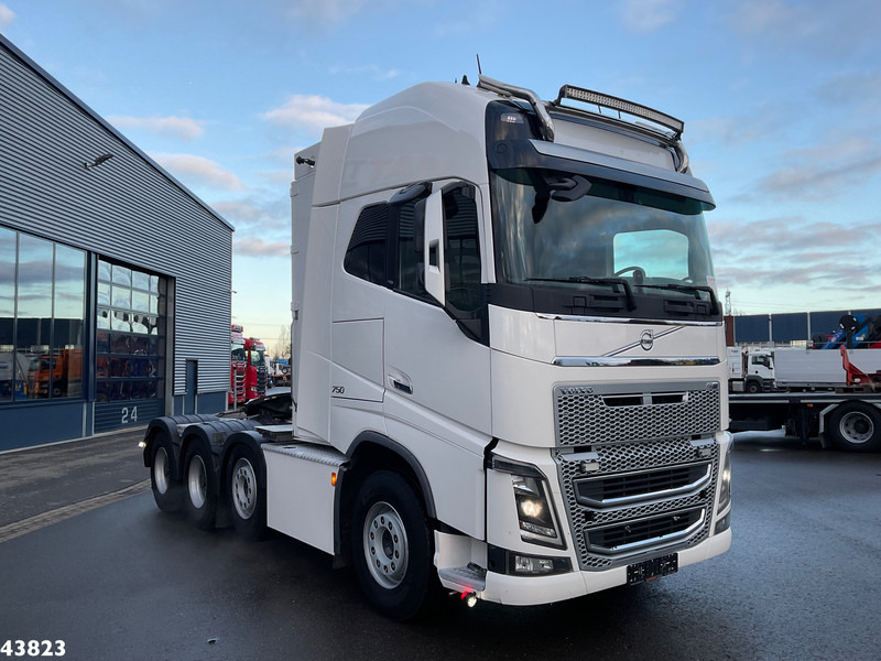 Volvo FH 16.750 8x4 Euro 6 Tridem Hydrauliek - Cabeza tractora: foto 3 Volvo FH 16.750 8x4 Euro 6 Tridem Hydrauliek - Cabeza tractora: foto 3