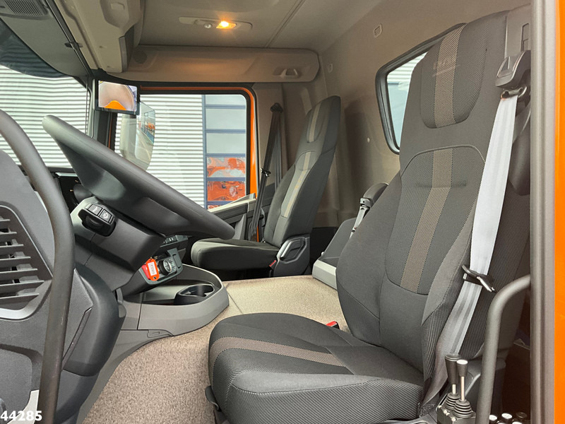 Foto del interior 2: Camión multibasculante DAF FAN XD 450 Euro 6 VDL 21 Ton Schuif-knik haakarmsysteem Foto del interior 2: Camión multibasculante DAF FAN XD 450 Euro 6 VDL 21 Ton Schuif-knik haakarmsysteem