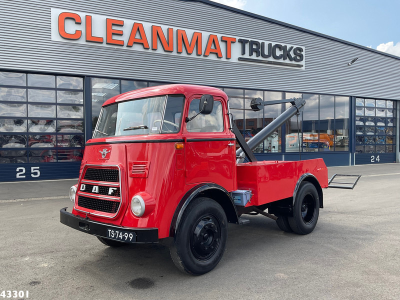DAF T1300 ''Kikker'' Bergingswagen - Grua de remolque autos: foto 1 DAF T1300 ''Kikker'' Bergingswagen - Grua de remolque autos: foto 1