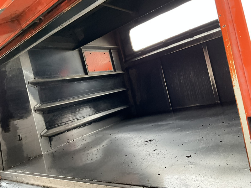 Barredora vial Dulevo 6000T Euro 6 met 3-e borstel: foto 10 Barredora vial Dulevo 6000T Euro 6 met 3-e borstel: foto 10