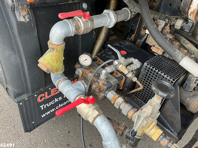 Leasing de MAN 26.400 Kroll 14.5m³ kolkenzuiger Euro 2 Manual Gearbox MAN 26.400 Kroll 14.5m³ kolkenzuiger Euro 2 Manual Gearbox: foto 14