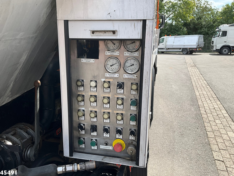 Leasing de MAN 26.400 Kroll 14.5m³ kolkenzuiger Euro 2 Manual Gearbox MAN 26.400 Kroll 14.5m³ kolkenzuiger Euro 2 Manual Gearbox: foto 16