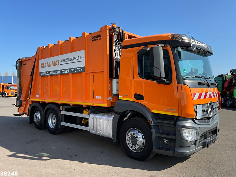 Mercedes-Benz Antos 2533 Euro 6 Zoeller 23m³ - Camión de basura: foto 3 Mercedes-Benz Antos 2533 Euro 6 Zoeller 23m³ - Camión de basura: foto 3