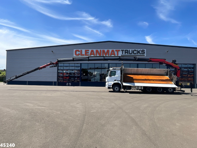 Mercedes-Benz Arocs 3251 8x4 Euro 6 Retarder Palfinger 34 Tonmeter laadkraan + Fly-Jib 2 zijdige kipper Just 146.766 km! - Camión volquete, Camión grúa: foto 1 Mercedes-Benz Arocs 3251 8x4 Euro 6 Retarder Palfinger 34 Tonmeter laadkraan + Fly-Jib 2 zijdige kipper Just 146.766 km! - Camión volquete, Camión grúa: foto 1
