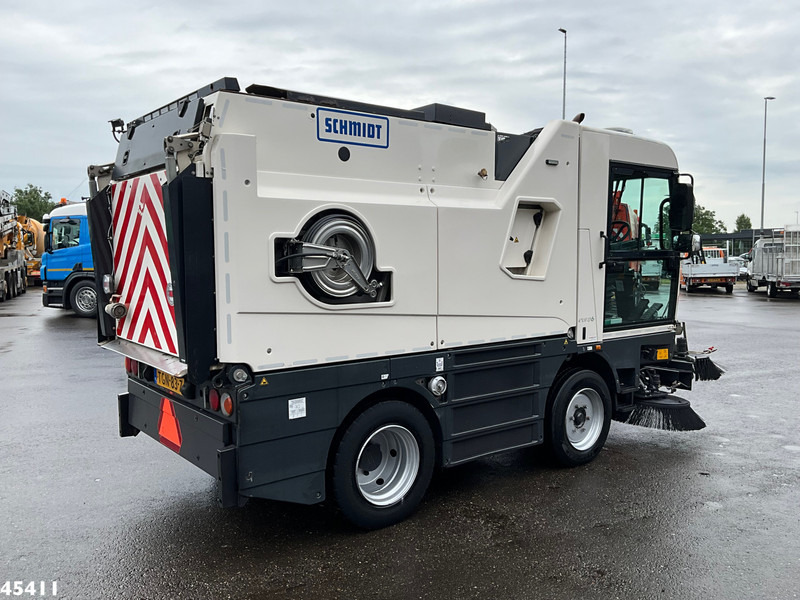 Schmidt Cleango 500 Compact Euro 6 with 3-rd brush - Barredora vial: foto 4 Schmidt Cleango 500 Compact Euro 6 with 3-rd brush - Barredora vial: foto 4