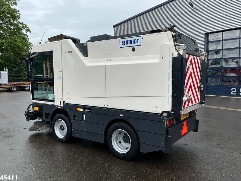 Schmidt Cleango 500 Compact Euro 6 with 3-rd brush - Barredora vial: foto 5 Schmidt Cleango 500 Compact Euro 6 with 3-rd brush - Barredora vial: foto 5