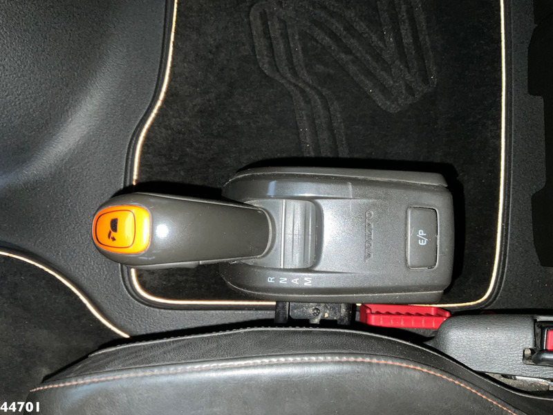 Camión grúa Volvo FH 540 8x4 Euro 6 Hiab 37 Tonmeter laadkraan: foto 18