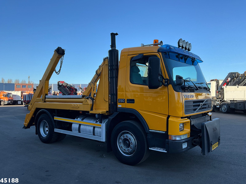 Volvo FM 290 Full Steel Manual 12 Ton portaalarmsysteem - Camión portacontenedor de cadenas: foto 5 Volvo FM 290 Full Steel Manual 12 Ton portaalarmsysteem - Camión portacontenedor de cadenas: foto 5