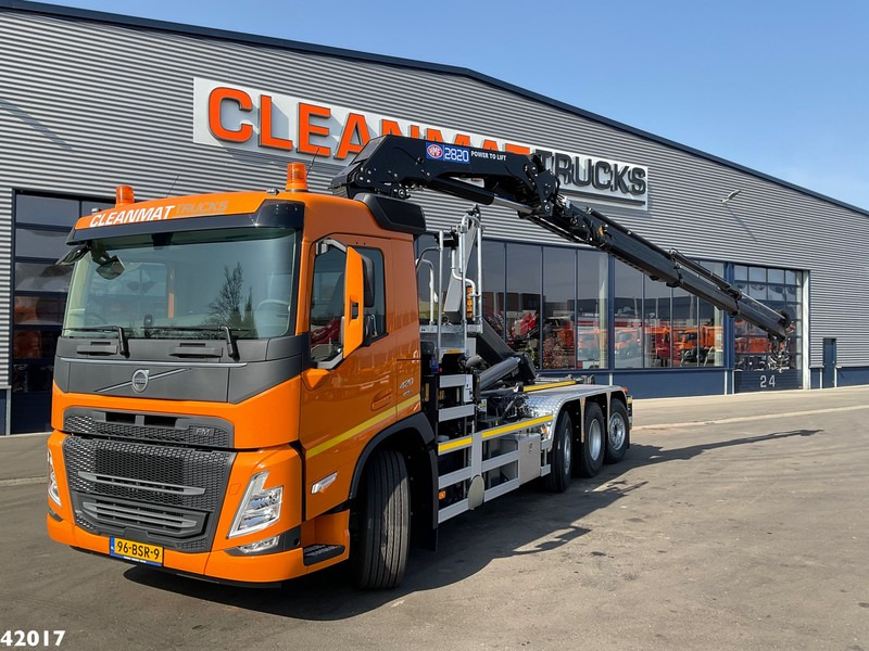 Volvo FM 420 8x2 HMF 28 Tonmeter laadkraan - Camión multibasculante, Camión grúa: foto 1 Volvo FM 420 8x2 HMF 28 Tonmeter laadkraan - Camión multibasculante, Camión grúa: foto 1