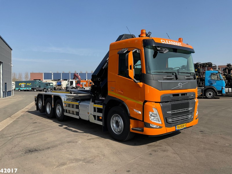 Volvo FM 420 8x2 HMF 28 Tonmeter laadkraan - Camión multibasculante, Camión grúa: foto 5 Volvo FM 420 8x2 HMF 28 Tonmeter laadkraan - Camión multibasculante, Camión grúa: foto 5