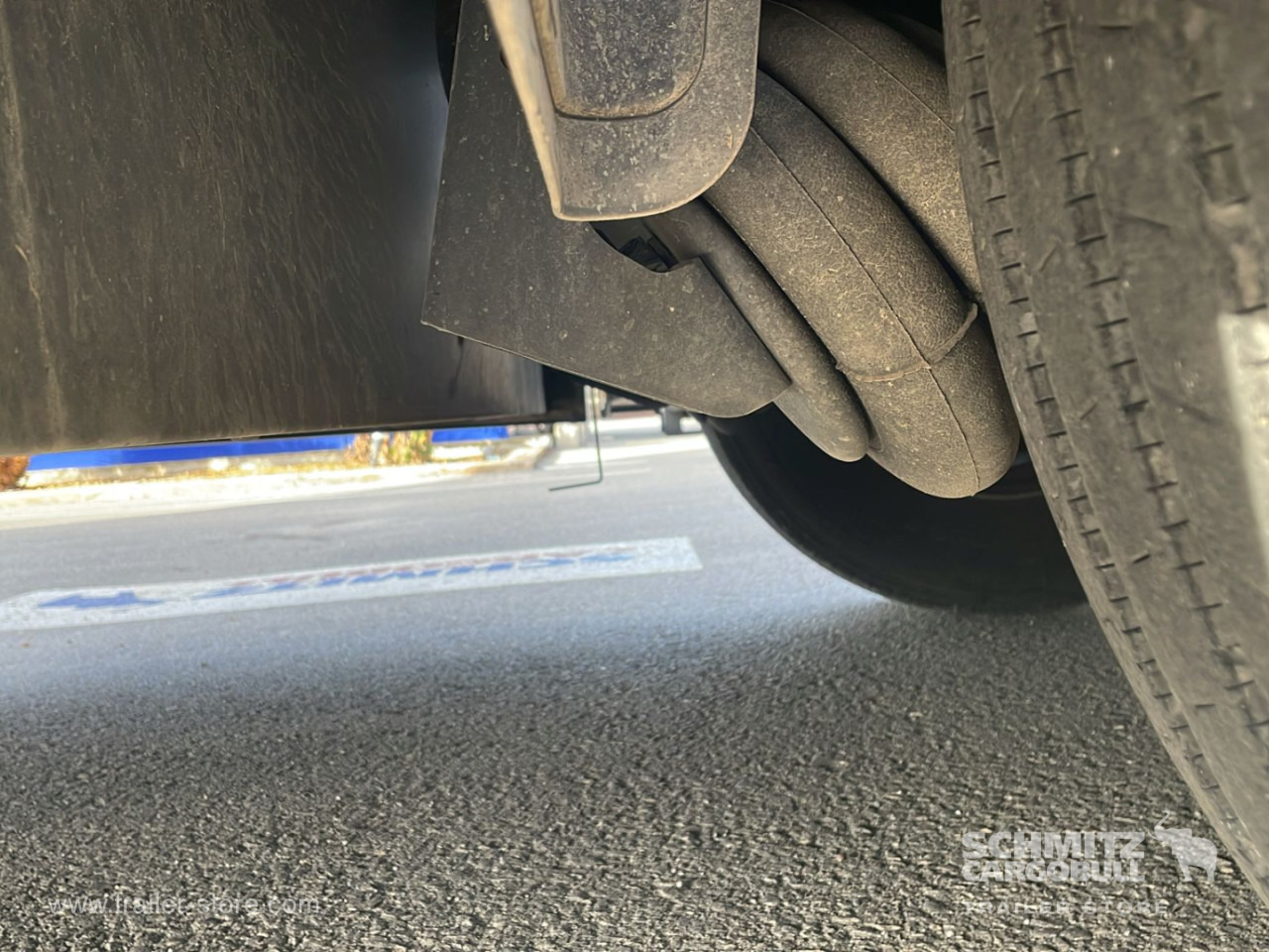 SCHMITZ Semiremolque Frigo Standard - Semirremolque isotérmico: foto 2 SCHMITZ Semiremolque Frigo Standard - Semirremolque isotérmico: foto 2