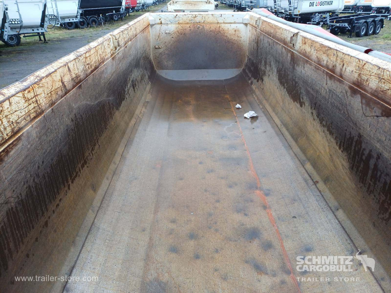 SCHMITZ Auflieger Kipper Stahlrundmulde 24m³ - Semirremolque volquete: foto 5 SCHMITZ Auflieger Kipper Stahlrundmulde 24m³ - Semirremolque volquete: foto 5