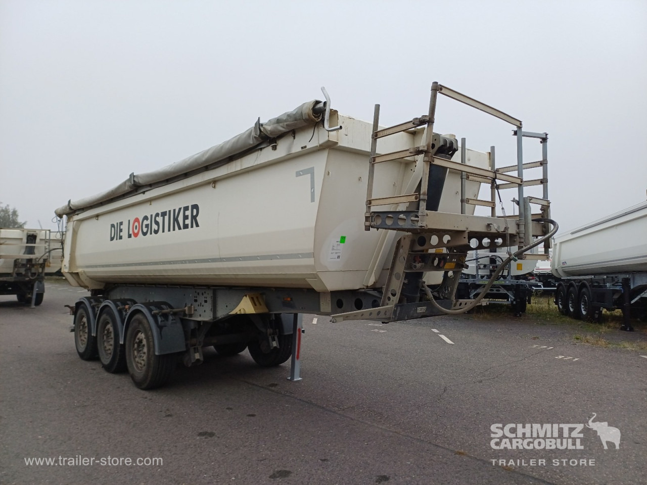 SCHMITZ Auflieger Kipper Stahlrundmulde 24m³ - Semirremolque volquete: foto 1 SCHMITZ Auflieger Kipper Stahlrundmulde 24m³ - Semirremolque volquete: foto 1