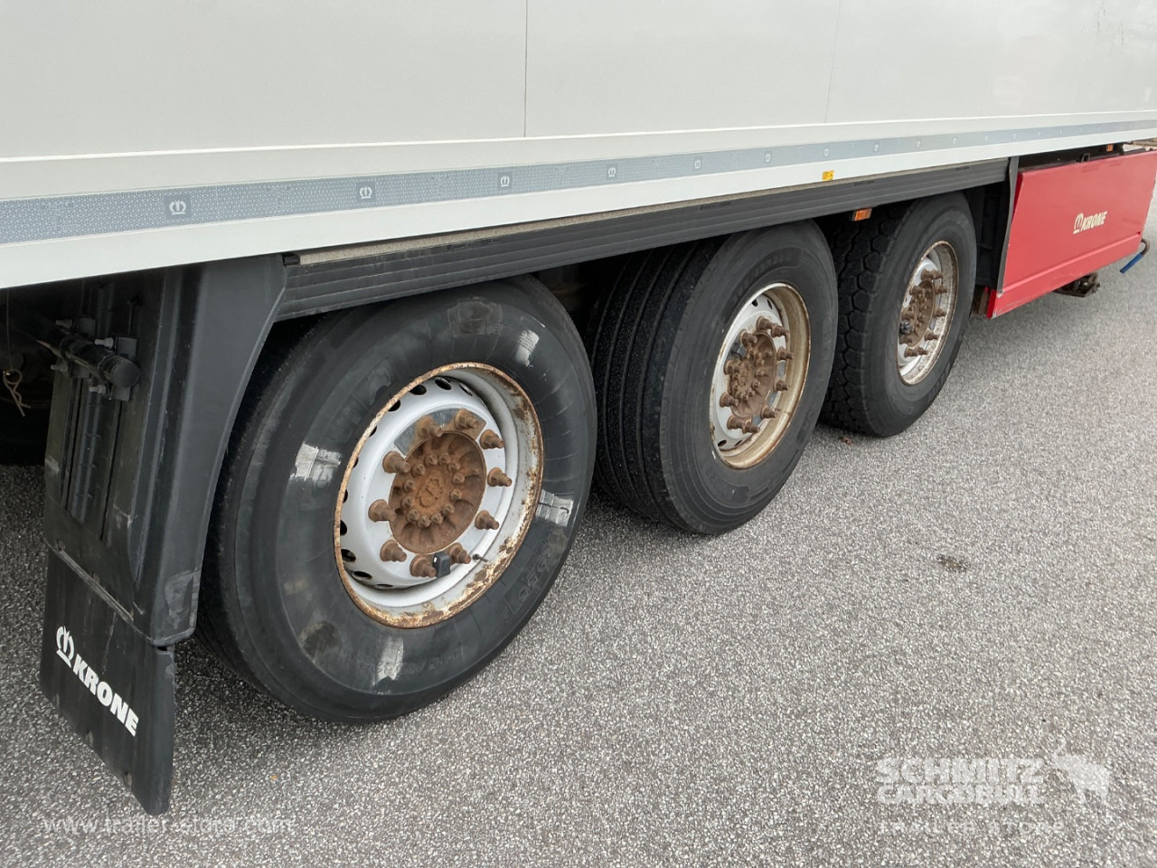 KRONE Reefer Standard - Semirremolque isotérmico: foto 3 KRONE Reefer Standard - Semirremolque isotérmico: foto 3