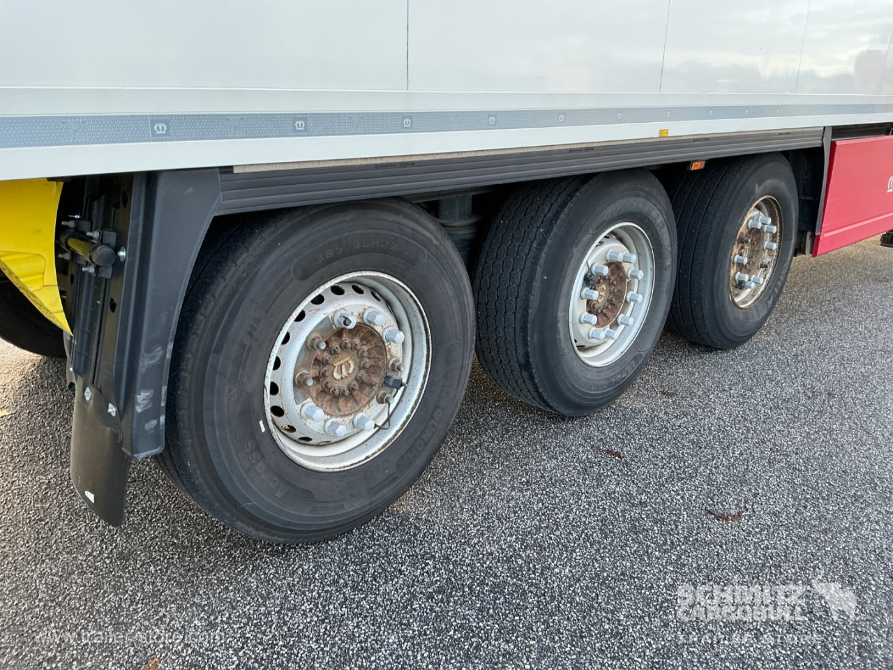 KRONE Reefer Standard - Semirremolque isotérmico: foto 3 KRONE Reefer Standard - Semirremolque isotérmico: foto 3