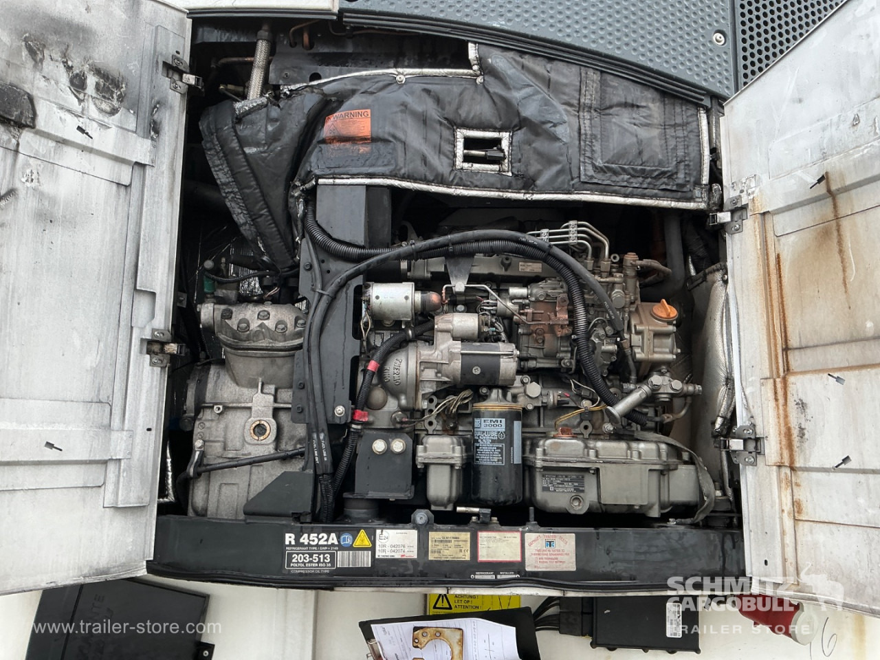 KRONE Reefer Standard Taillift - Semirremolque isotérmico: foto 2 KRONE Reefer Standard Taillift - Semirremolque isotérmico: foto 2