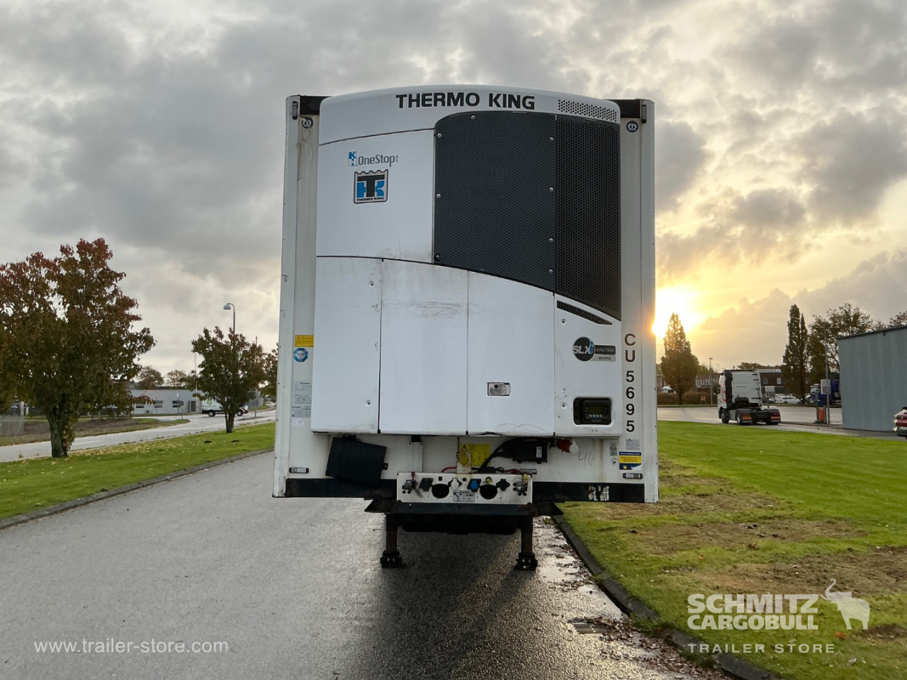 Semirremolque isotérmico KRONE Reefer Standard Taillift: foto 15 Semirremolque isotérmico KRONE Reefer Standard Taillift: foto 15