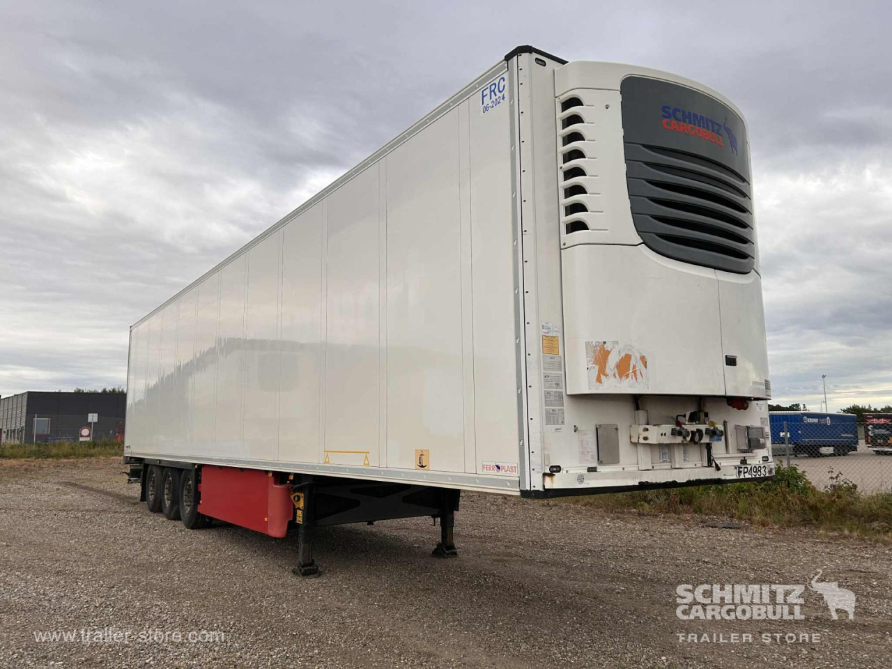 SCHMITZ Reefer Standard Double deck - Semirremolque isotérmico: foto 1 SCHMITZ Reefer Standard Double deck - Semirremolque isotérmico: foto 1