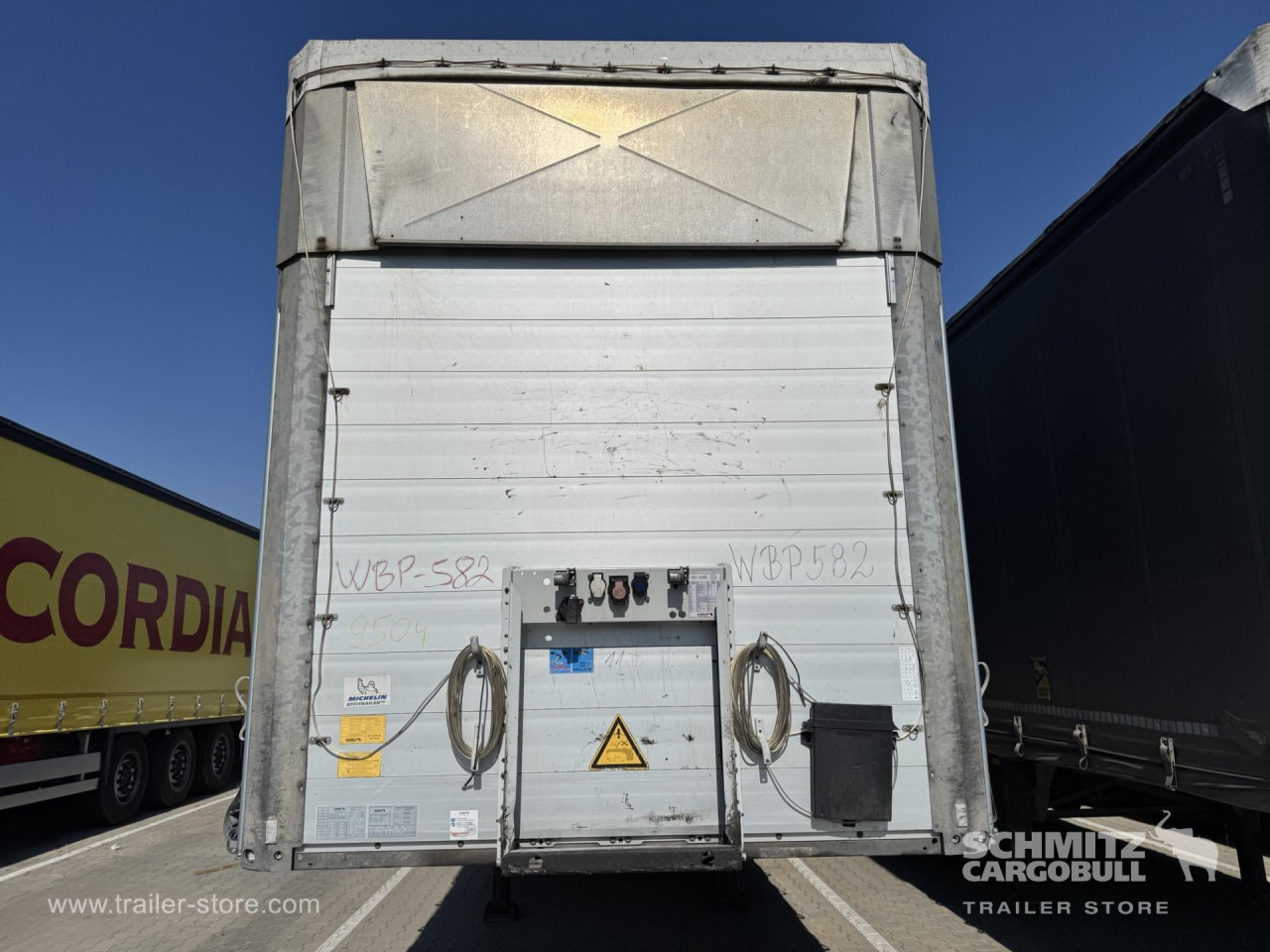 SCHMITZ Curtainsider Mega - Semirremolque lona: foto 2 SCHMITZ Curtainsider Mega - Semirremolque lona: foto 2