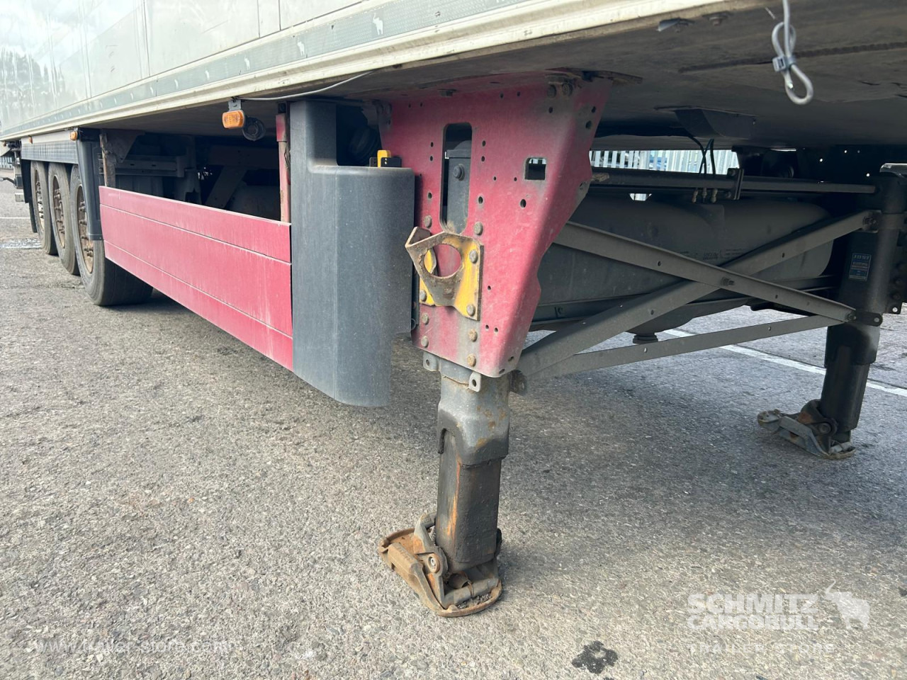 SCHMITZ Reefer Multitemp - Semirremolque isotérmico: foto 4 SCHMITZ Reefer Multitemp - Semirremolque isotérmico: foto 4