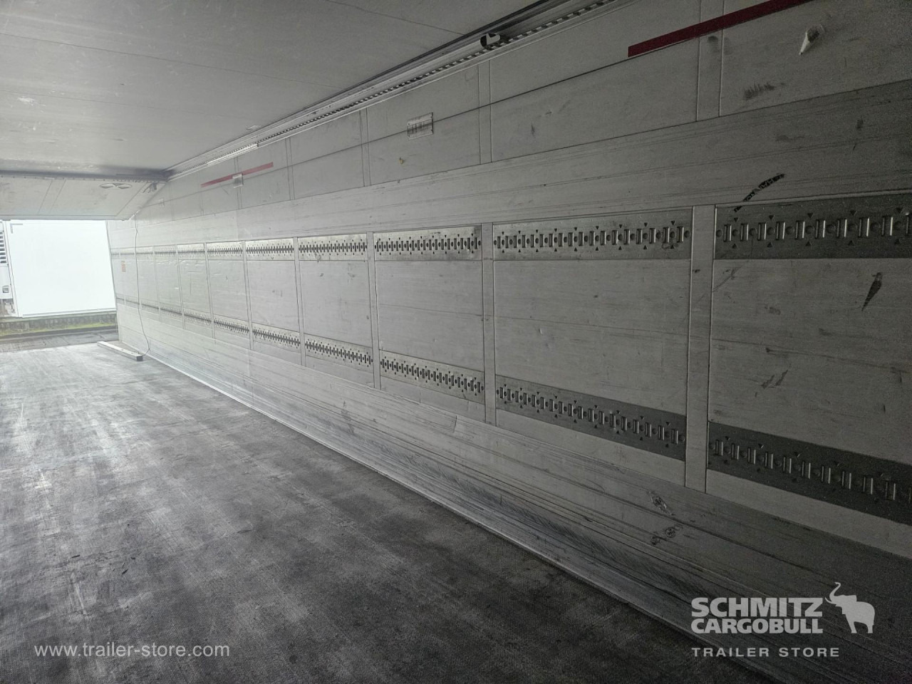 SCHMITZ Reefer Multitemp - Semirremolque isotérmico: foto 3 SCHMITZ Reefer Multitemp - Semirremolque isotérmico: foto 3