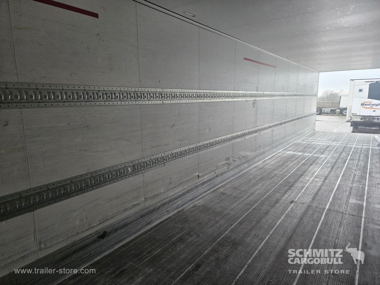 SCHMITZ Reefer Standard - Semirremolque isotérmico: foto 4 SCHMITZ Reefer Standard - Semirremolque isotérmico: foto 4