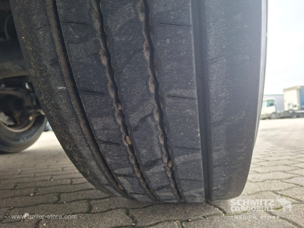 SCHMITZ Tipper Alu-square sided body - Semirremolque volquete: foto 3 SCHMITZ Tipper Alu-square sided body - Semirremolque volquete: foto 3