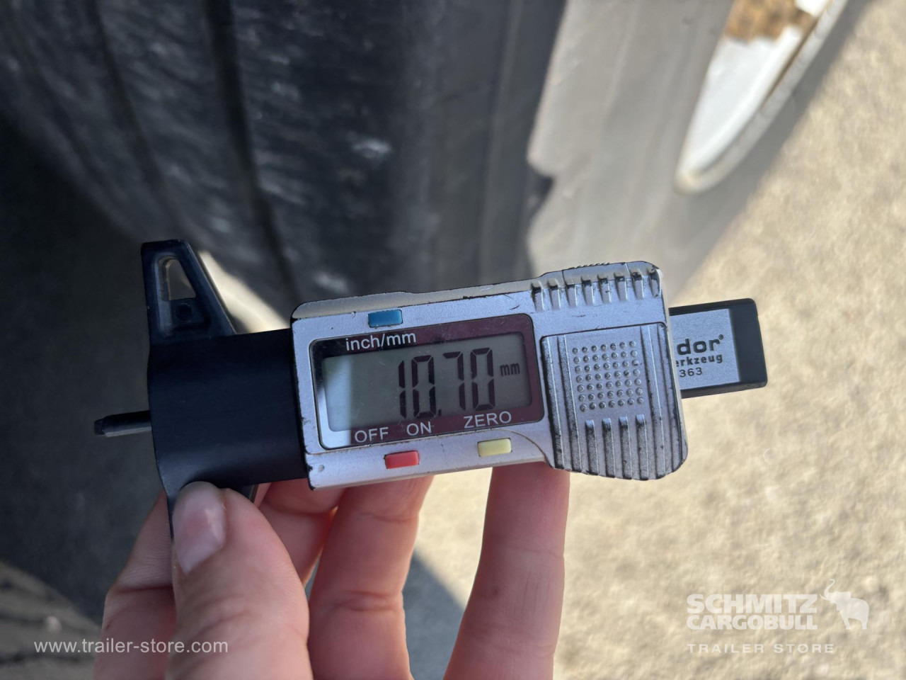 SCHMITZ Curtainsider Standard - Semirremolque lona: foto 2 SCHMITZ Curtainsider Standard - Semirremolque lona: foto 2