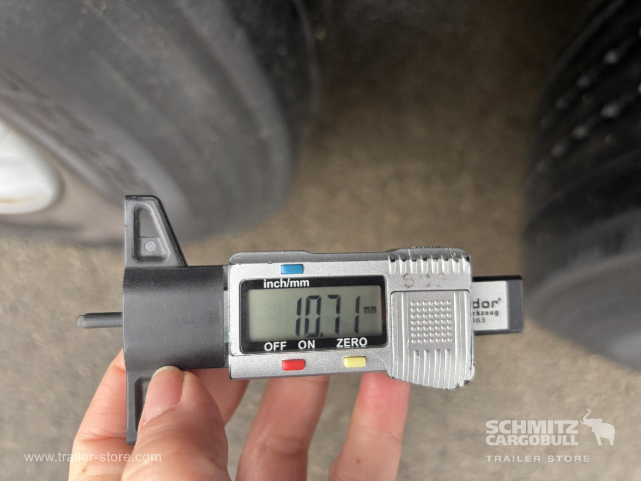 SCHMITZ Curtainsider Standard - Semirremolque lona: foto 2 SCHMITZ Curtainsider Standard - Semirremolque lona: foto 2