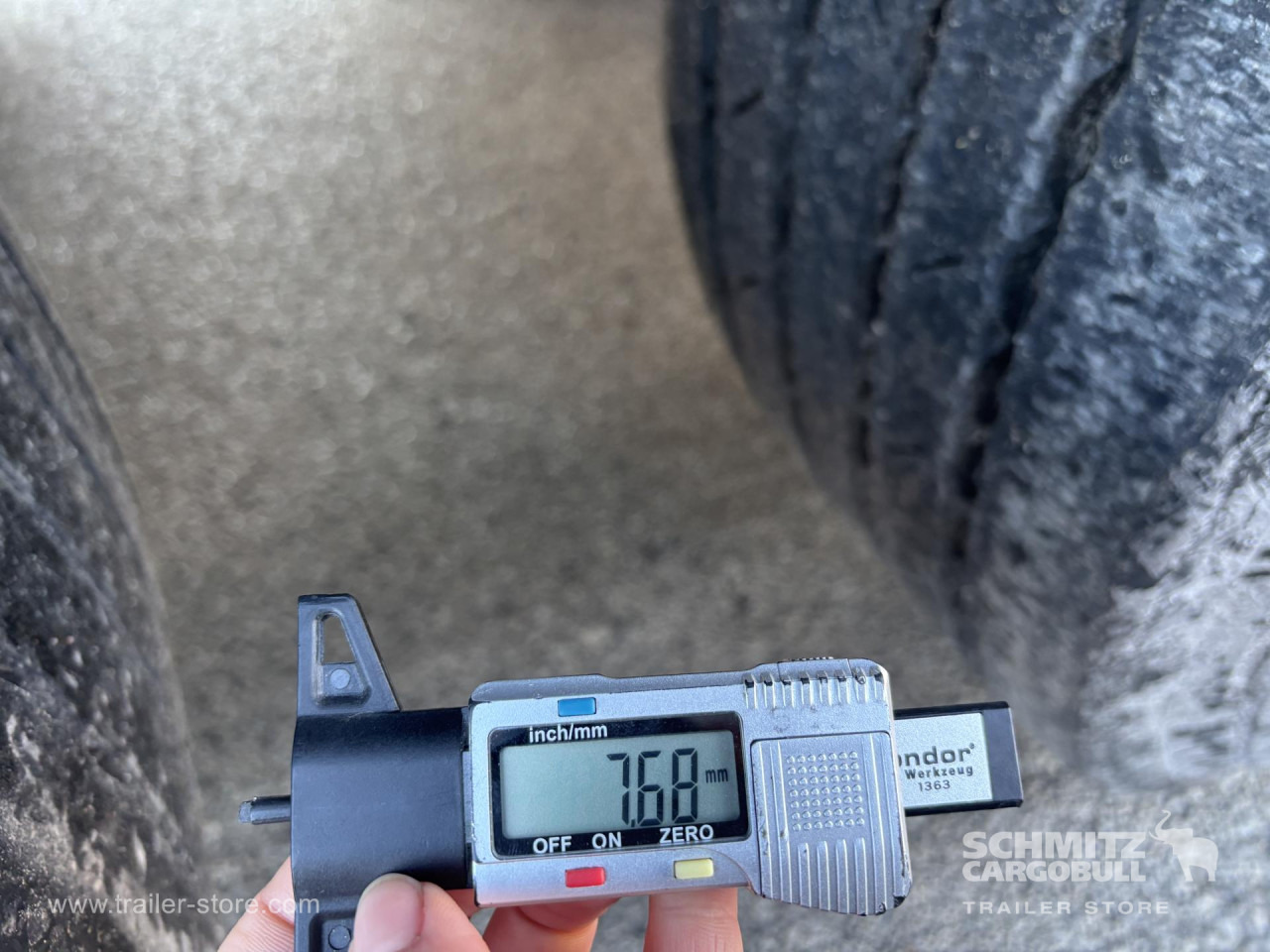 SCHMITZ Reefer Standard Double deck - Semirremolque isotérmico: foto 4 SCHMITZ Reefer Standard Double deck - Semirremolque isotérmico: foto 4