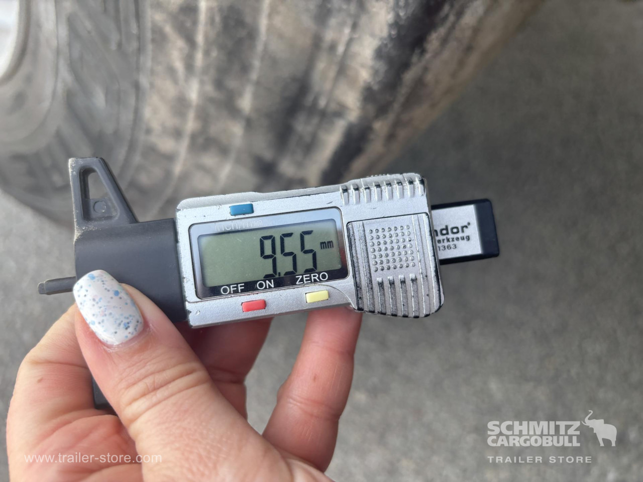 Tipper Alu-square sided body 40m³ - Semirremolque volquete: foto 3 Tipper Alu-square sided body 40m³ - Semirremolque volquete: foto 3