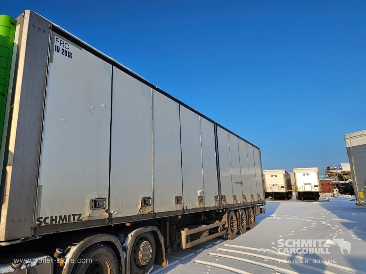 SCHMITZ Reefer Foldable wall - Semirremolque isotérmico: foto 1 SCHMITZ Reefer Foldable wall - Semirremolque isotérmico: foto 1