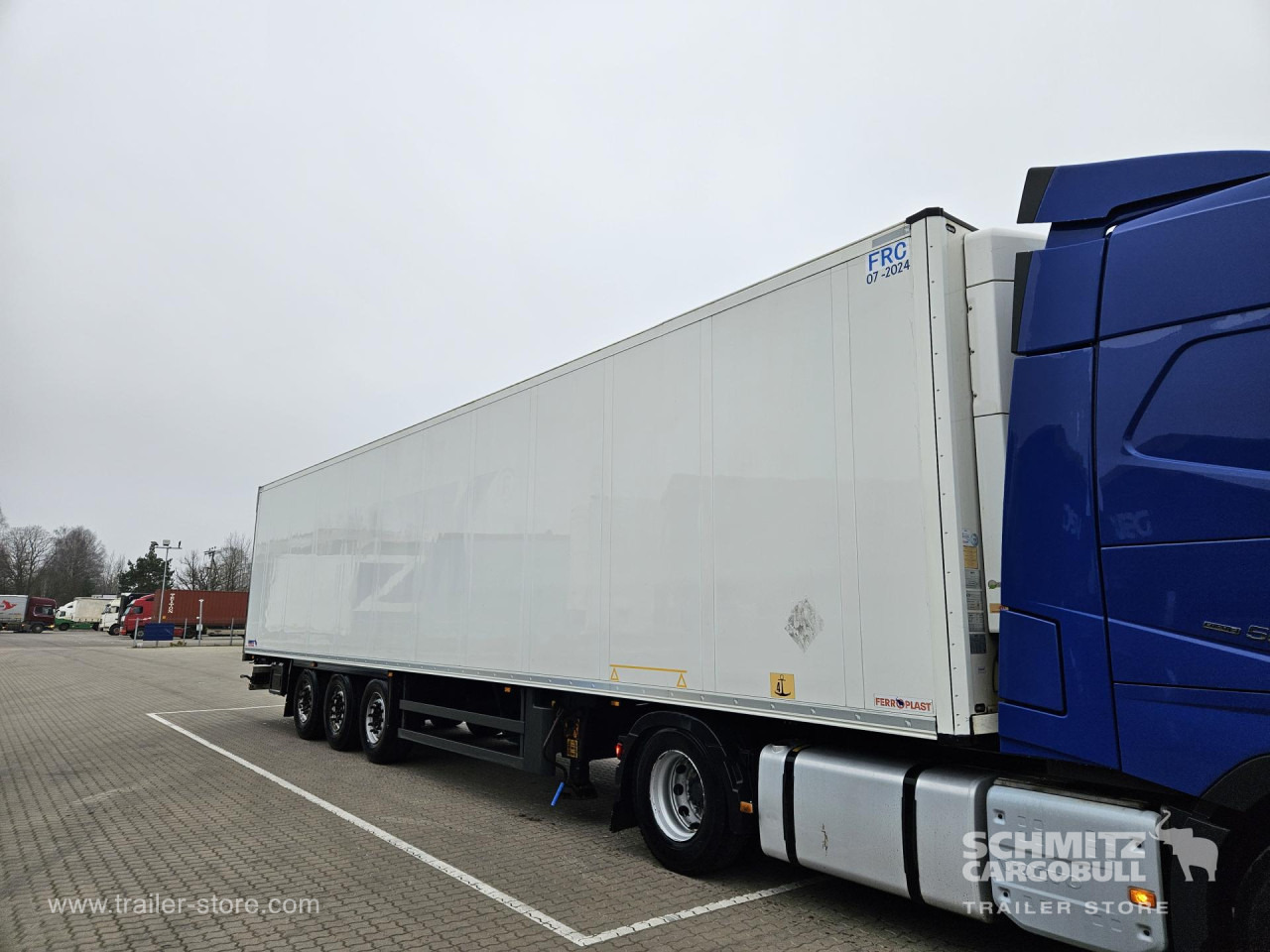 SCHMITZ Reefer Standard Double deck - Semirremolque isotérmico: foto 4 SCHMITZ Reefer Standard Double deck - Semirremolque isotérmico: foto 4